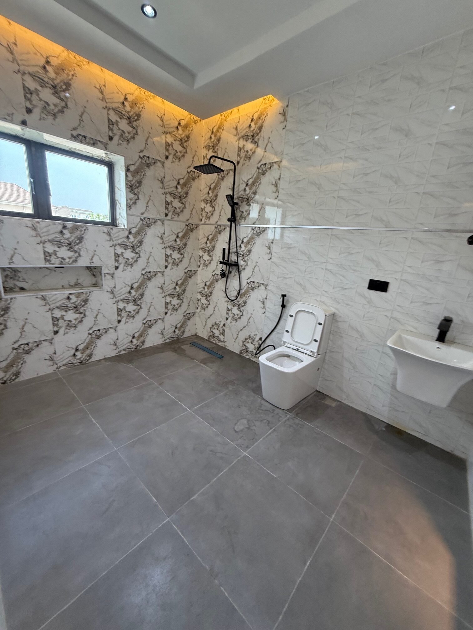 Property (Standard Built 4 Bedroom Smart Terrace Duplex) image9 (2)